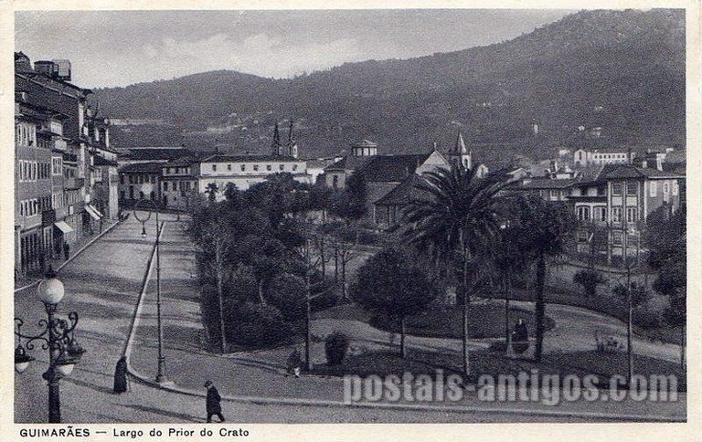 Postal antigo de Guimarães, Portugal: Largo do Prior do Crato | Portugal em postais antigos