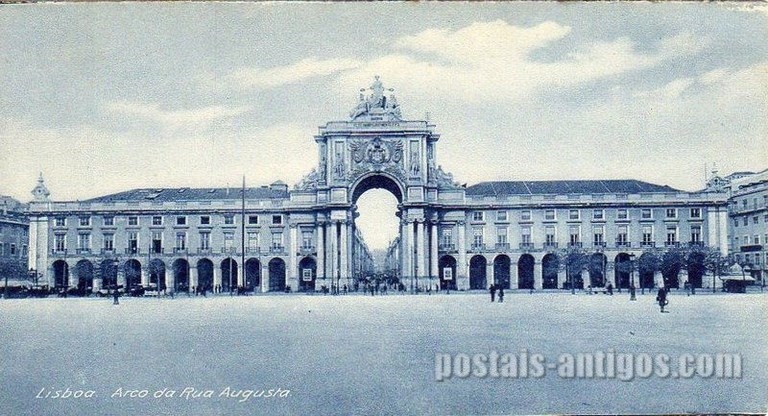 Bilhete postal ilustrado de Lisboa: Arco da Rua Augusta | Portugal em postais antigos