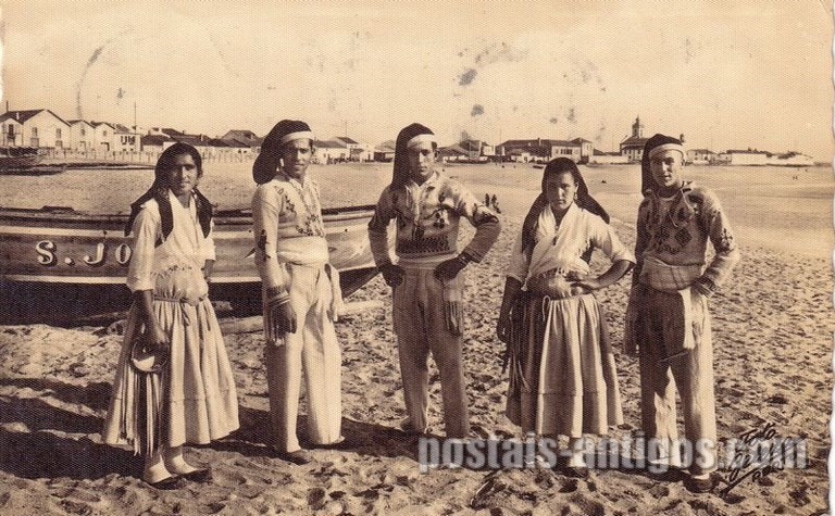 Bilhete postal ilustrado de Póvoa de Varzim: Grupo Folclórico Poveiro | Portugal em postais antigos