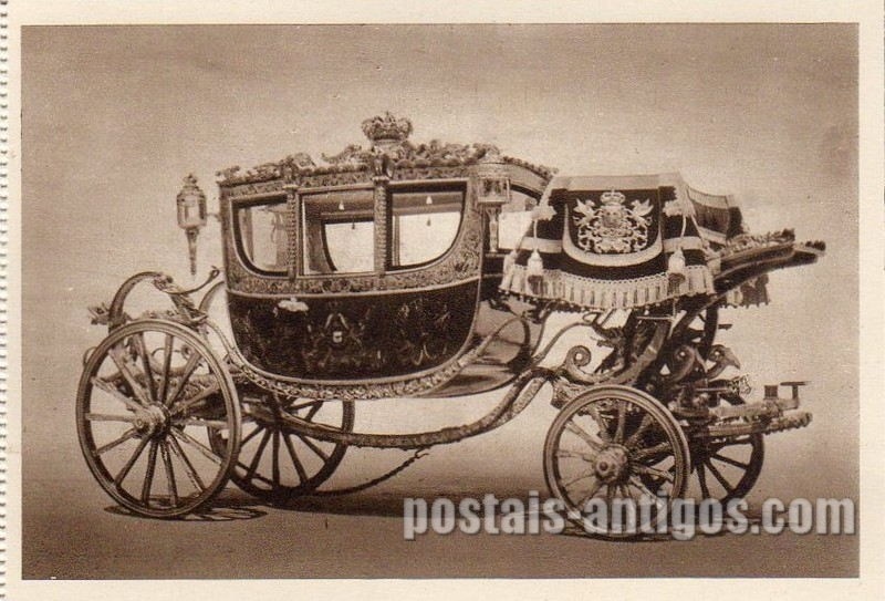 Bilhete postal antigo de Lisboa, Portugal: Museu dos coches, Carruagem da Coroa