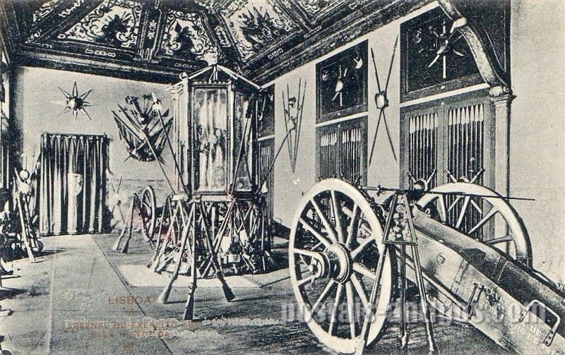 Bilhete postal antigo de Lisboa: ​Arsenal do Exército - Sala Histórica | Portugal em postais antigos