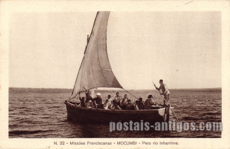 Bilhete postal ilustrado de Moçambique, Pelo rio Inharrime, Mocumbi | Portugal em postais antigos 