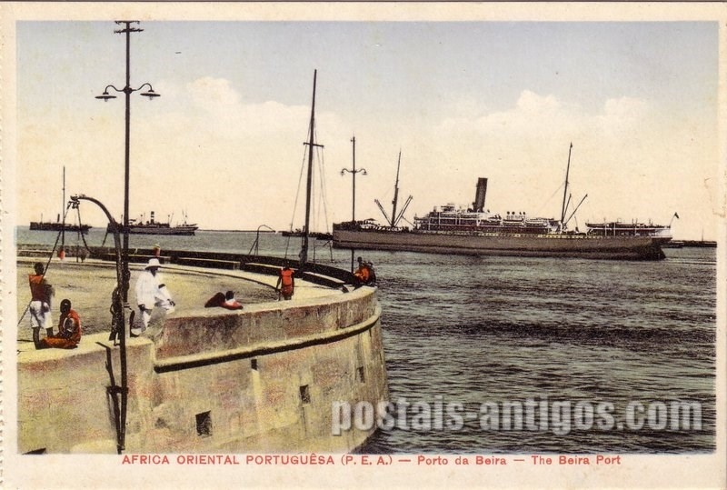 Bilhete postal ilustrado de Moçambique, Porto da Beira | Portugal em postais antigos 