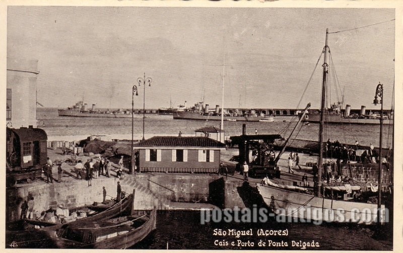 Bilhete postal das Cais e porto de Ponta Delgada, Açores | Portugal em postais antigos