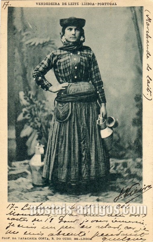 Bilhete postal de Lisboa, Vendedeira de leite | Portugal em postais antigos