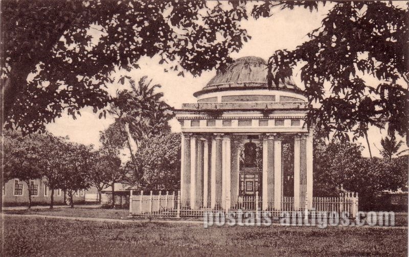 Bilhete postal do Monumento de Afonso de Albuquerque, Nova Goa, India Portuguesa | Portugal em postais antigos