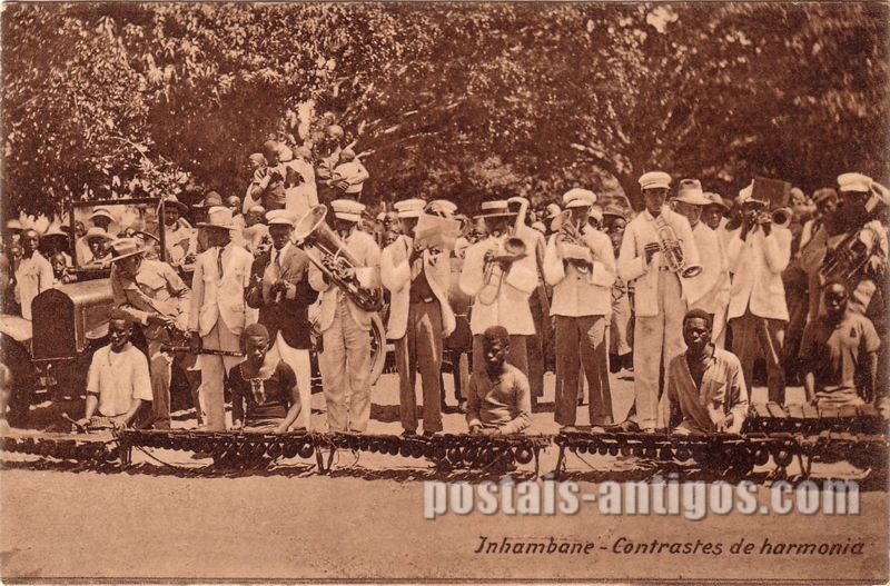 Bilhete postal ilustrado antigo "Contrastes de harmonia", Inhambane,  Moçambique | Portugal em postais antigos
