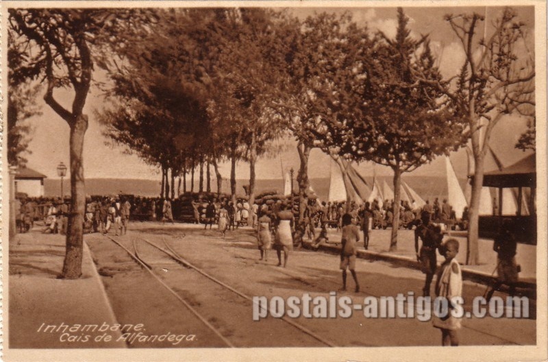 Bilhete postal ilustrado antigo dos Cais da Alfândega, Inhambane,  Moçambique | Portugal em postais antigos