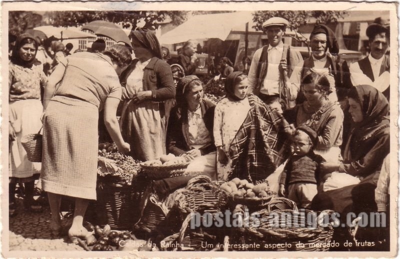 Bilhete postal de Caldas da Rainha, um aspecto do mercado de frutas | Portugal em postais antigos