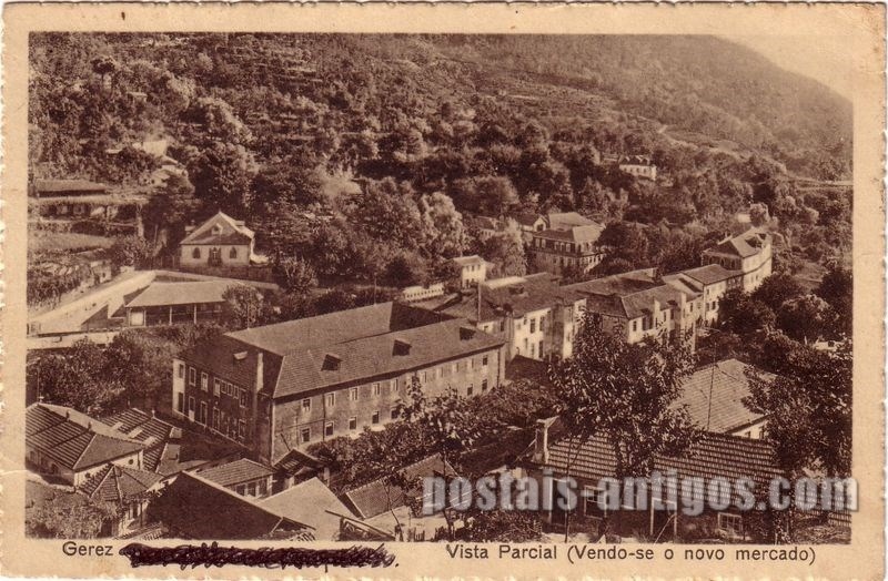 Bilhete postal de Gerês, Vista parcial, vendo-se o novo mercado | Portugal em postais antigos