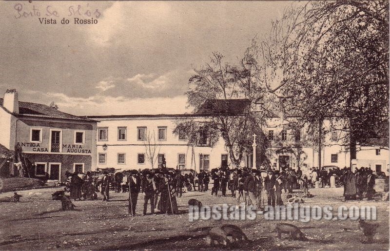Bilhete postal de Porto de Mós - Vista do Rossio em dia de mercado | Portugal em postais antigos