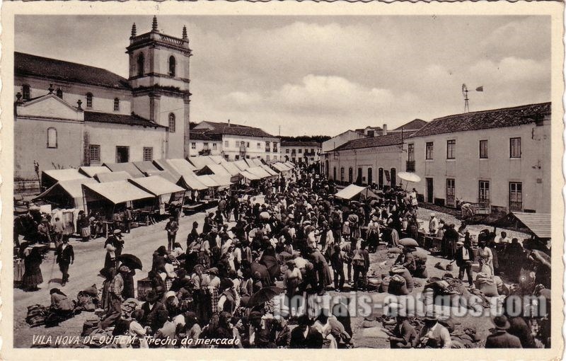 Bilhete postal de Vila Nova de Ourém, trecho do mercado | Portugal em postais antigos