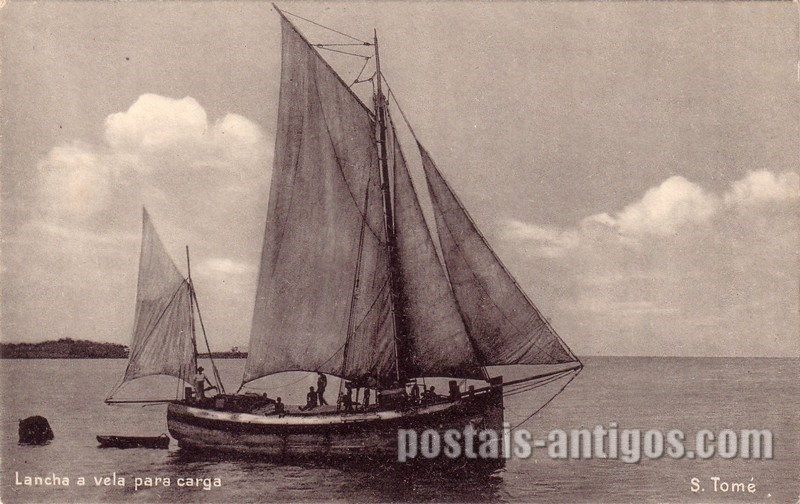 Bilhete postal ilustrado de São Tomé e Principe, Lancha a vela para carga | Portugal em postais antigos