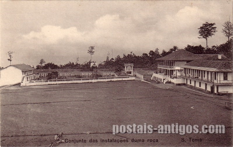 Bilhete postal ilustrado de São Tomé e Principe, Conjunto das instalações duma roça | Portugal em postais antigos