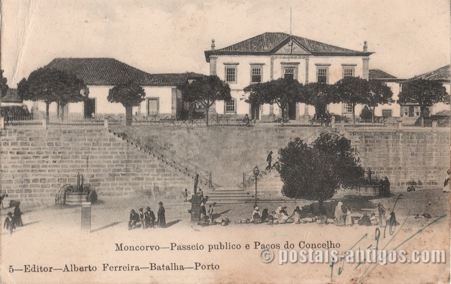 Bilhete postal ilustrado de Moncorvo - Passeio publico e Paços do Concelho