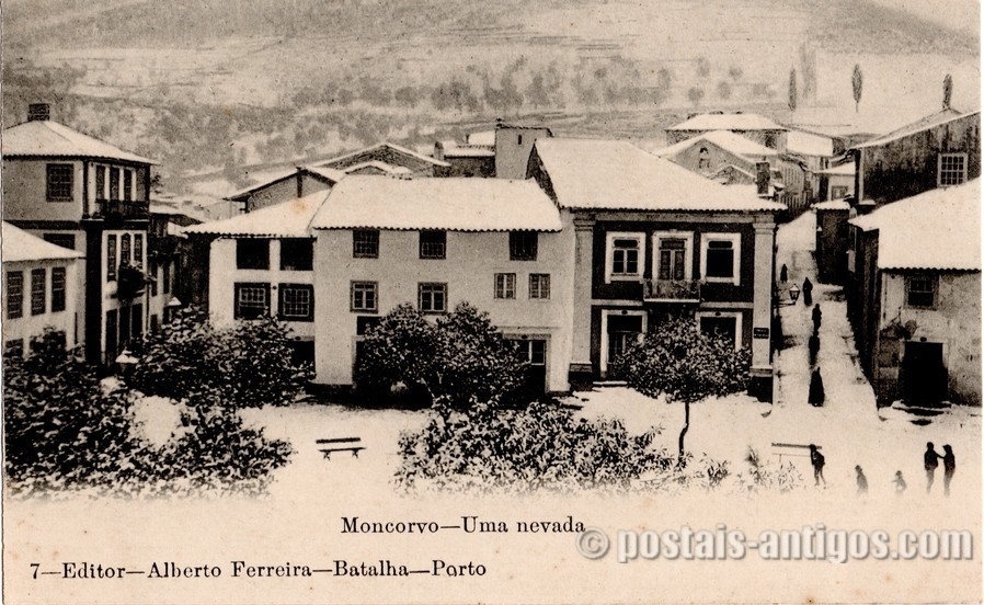 Bilhete postal ilustrado de Moncorvo - Uma nevada