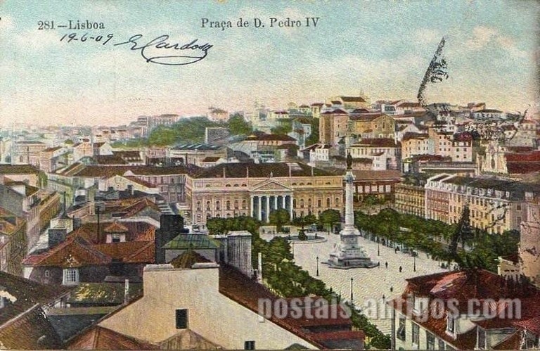 Bilhete postal ilustrado de Lisboa: Rossio visto do Elevador | Portugal em postais antigos