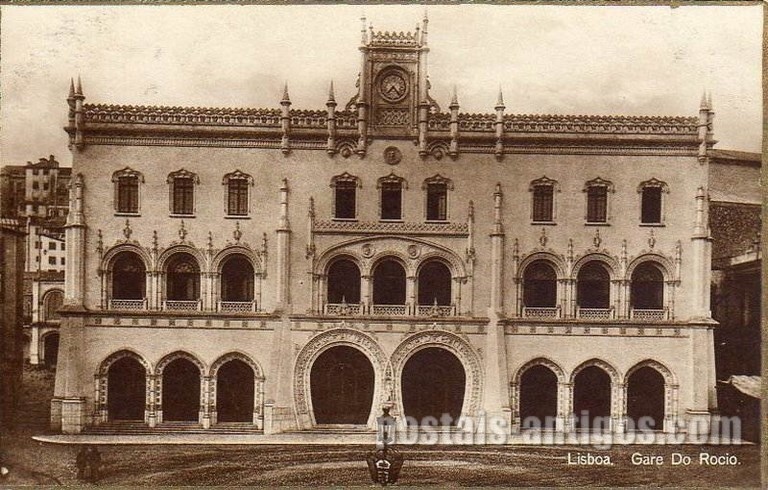 Bilhete postal ilustrado de Lisboa: Estação do Rossio | Portugal em postais antigos