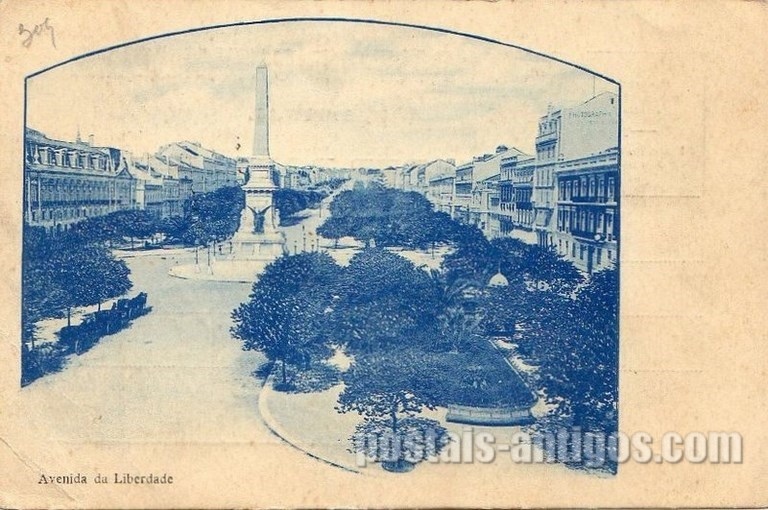 Bilhete postal antigo de Lisboa: ​Praça dos Restauradores | Portugal em postais antigos