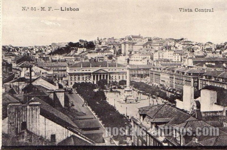 Bilhete postal ilustrado de Lisboa: Rossio visto do Elevador | Portugal em postais antigos