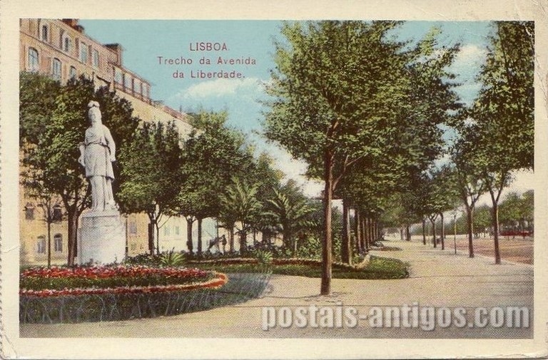 Bilhete postal antigo de Lisboa: Avenida da Liberdade | Portugal em postais antigos
