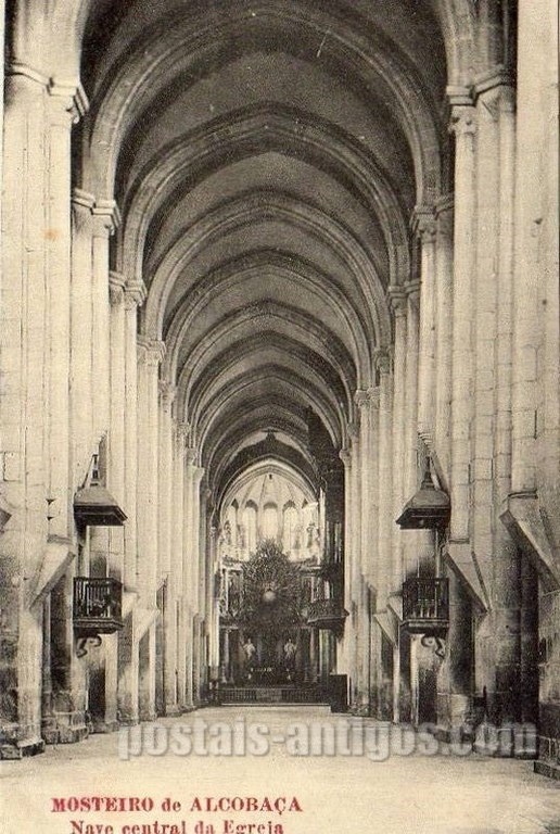 Bilhete postal de Alcobaça, Nave central da igreja do Mosteiro | Portugal em postais antigos