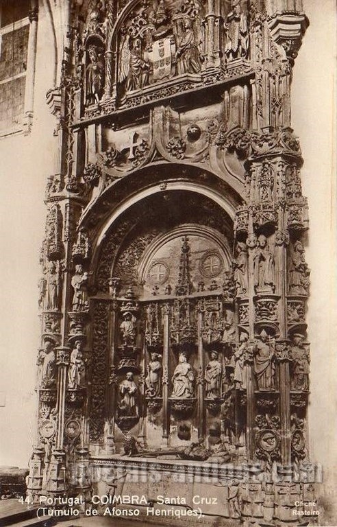 Postal antigo de Coimbra, Portugal: Igreja Santa Cruz - Túmulo de D. Afonso Henriques.