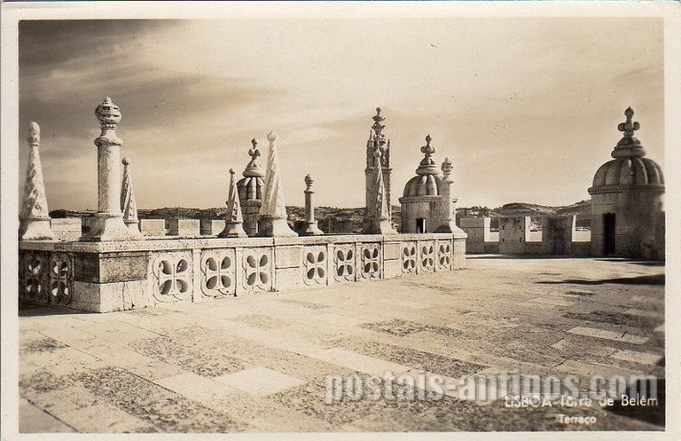 Bilhete postal antigo de Lisboa , Portugal: Torre de Bélem - 136