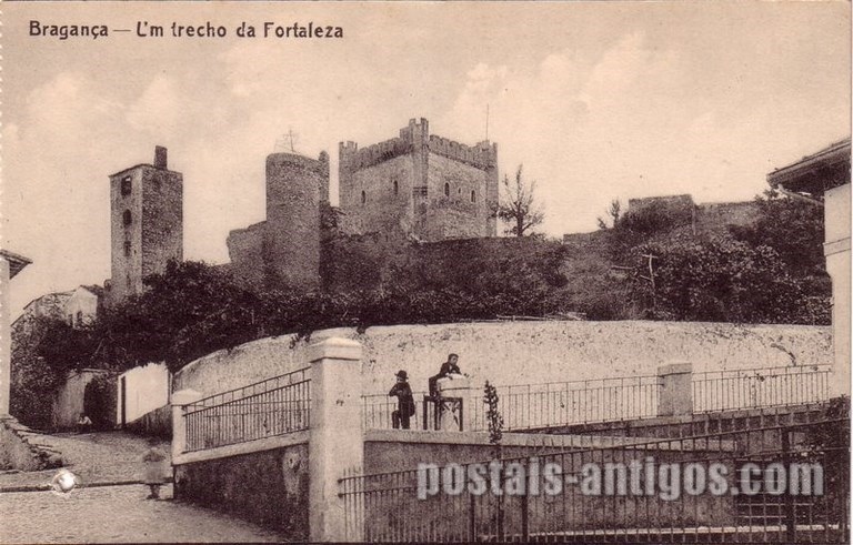 Bilhete postal de Bragança: Um trecho da Fortaleza | Portugal em postais-antigos.com