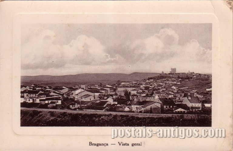 Bilhete postal de Bragança: Vista geral  | Portugal em postais-antigos.com