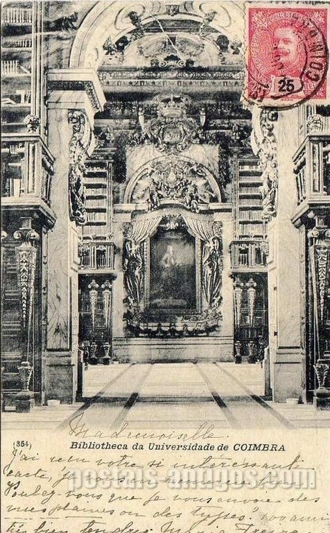 Postal antigo de Coimbra, Portugal: Interior da Biblioteca da Universidade em 1904.