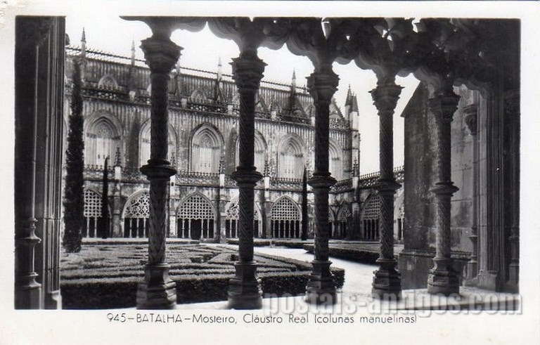 Bilhete postal ilustrado de Batalha: colunas manuelinas do Claustro Real | Portugal em postais antigos 