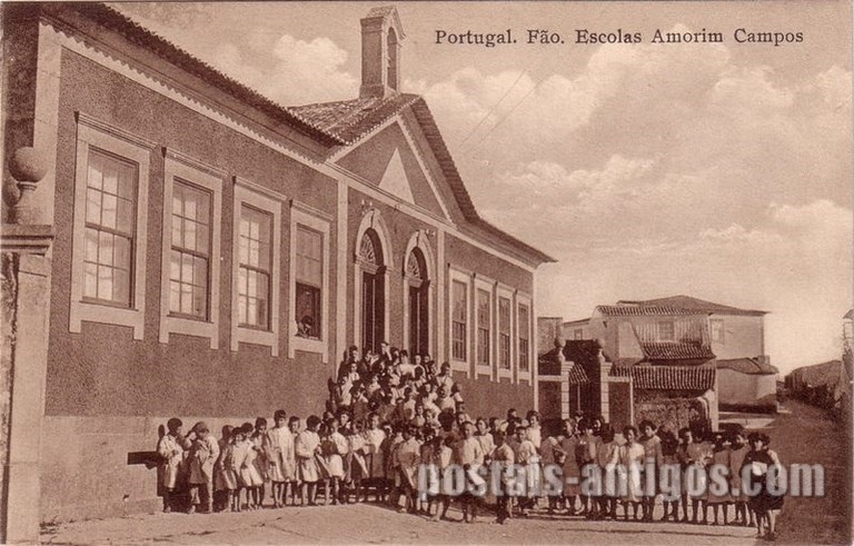 Bilhete postal ilustrado antigo de Escolas Amorim Campos, Fão | Portugal em postais-antigos.com