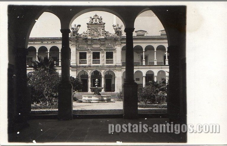Bilhete postal de Um aspecto do Claustro do Liceu André de Gouveia​, Évora | Portugal em postais antigos