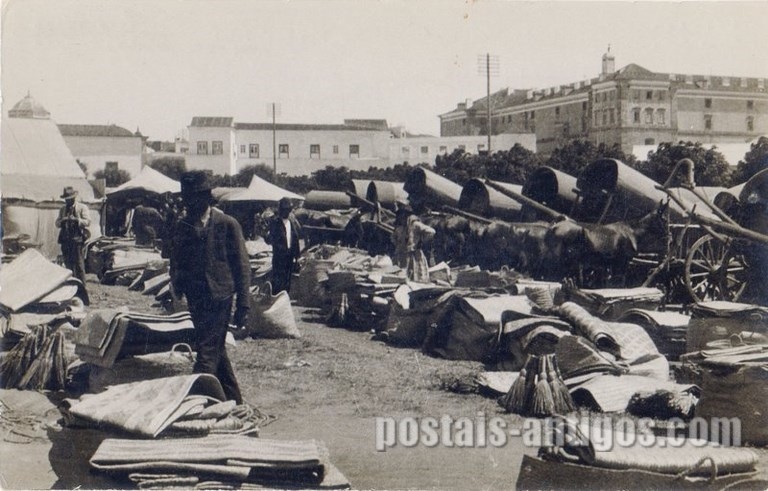 Bilhete postal de ​Um aspecto da Feira de São João, Évora | Portugal em postais antigos