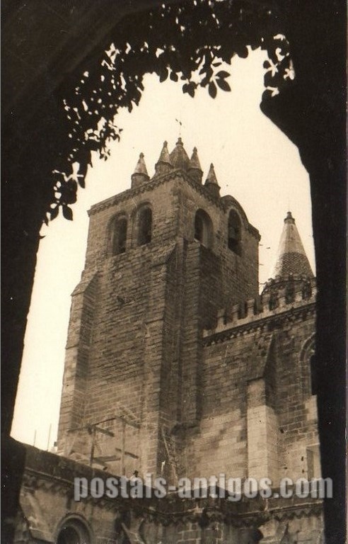 Bilhete postal do Pormenor da Sé Catedral​, Évora | Portugal em postais antigos