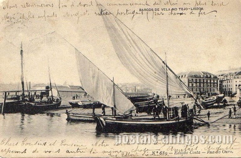 Bilhete postal de Lisboa: ​Barcos de Vela no Tejo  | Portugal em postais antigos