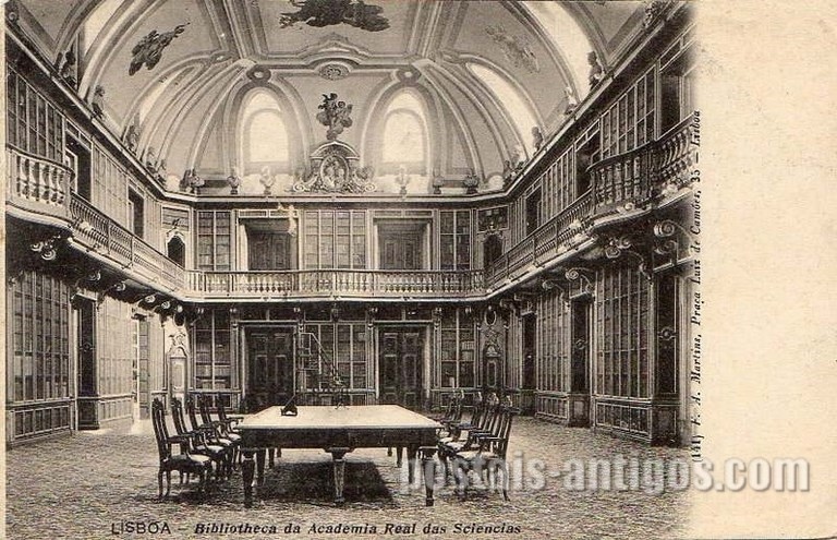 Bilhete postal de Lisboa: Biblioteca da Academia Real das Ciências | Portugal em postais antigos