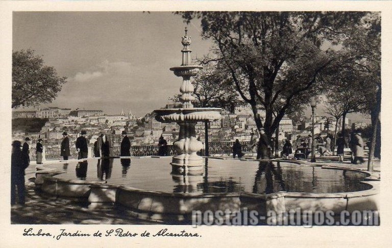 Bilhete postal de Lisboa : ​Chafariz de São Pedro de Alcântara  | Portugal em postais antigos