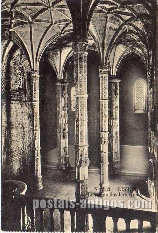 Bilhete postal de Lisboa, Portugal: Interior da Igreja Santa Maria de Belém no Mosteiro dos Jerónimos.
