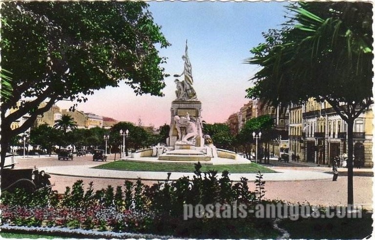 Bilhete postal ilustrado do monumento aos Mortos da Grande Guerra - Avenida da Liberdade, Lisboa | Portugal em postais antigos