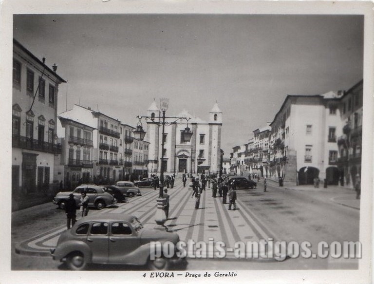 Bilhete postal da ​Praça do Giraldo de Évora | Portugal em postais antigos
