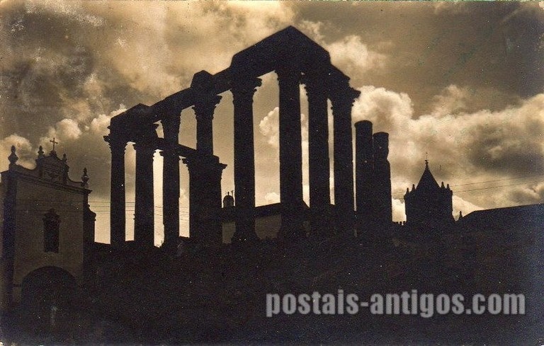 Bilhete postal do Templo Romano de Diana​​​,  Évora | Portugal em postais antigos