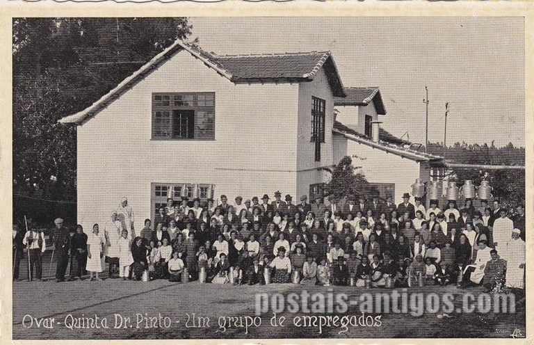 Bilhete postal ilustrado de um grupo de empregados,​ Quinta Pinto, Ovar | Portugal em postais antigos