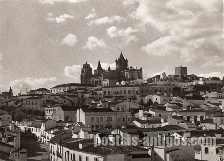 Bilhete postal da Vista parcial de Évora | Portugal em postais antigos