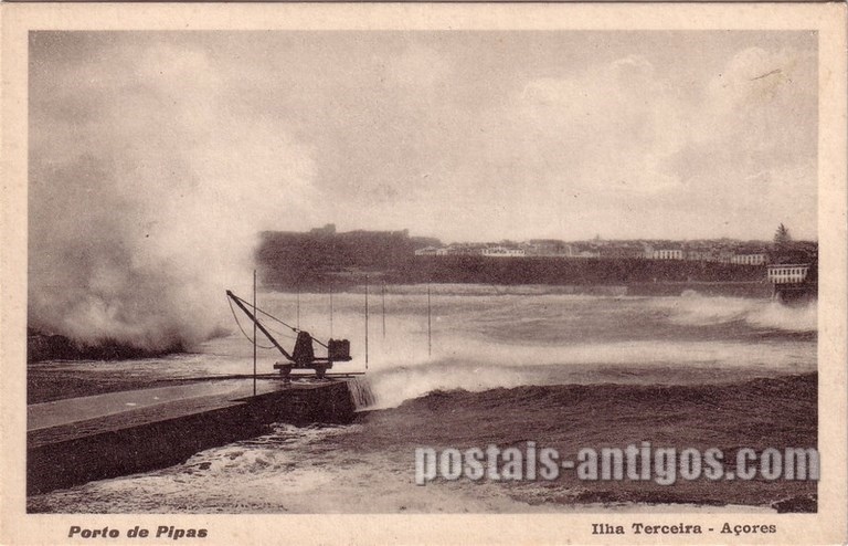 Bilhete postal do Porto de Pipas, Angra do Heroísmo, Açores | Portugal em postais antigos