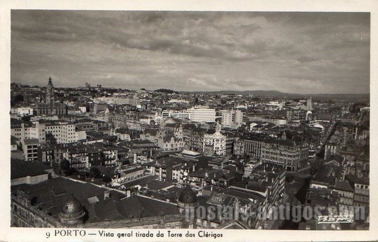 Postal antigo de Porto, Portugal: Vista geral tirada da Torre dos Clérigos​ | Portugal em postais antigos