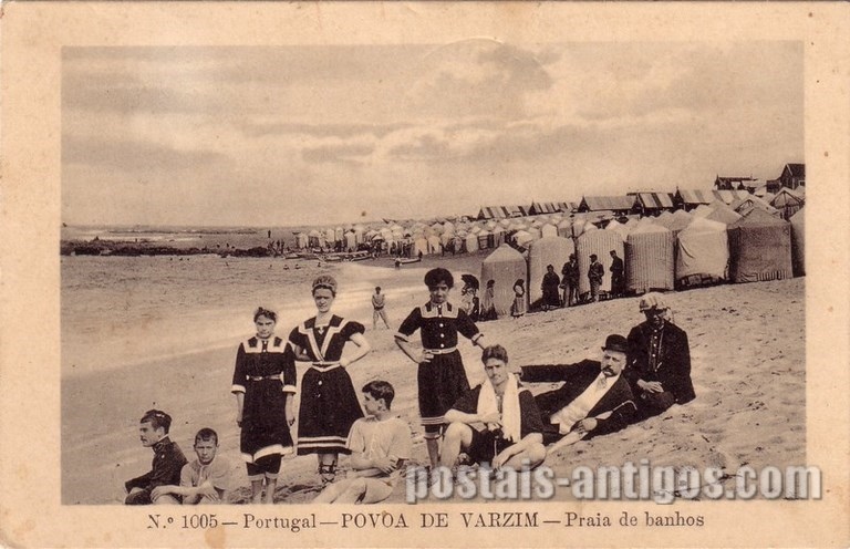 Bilhete postal ilustrado de Póvoa de Varzim: Praia de banhos | Portugal em postais antigos