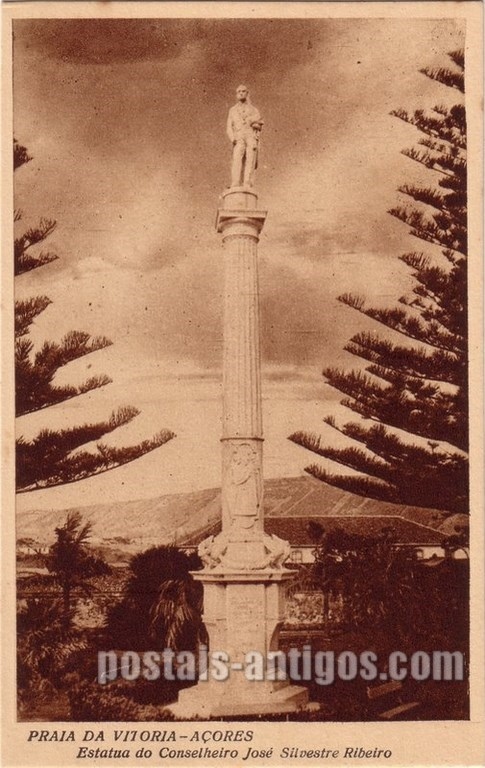 Bilhete postal da Estátua de José Silvestre Ribeiro, Praia da Vitória, Açores | Portugal em postais antigos