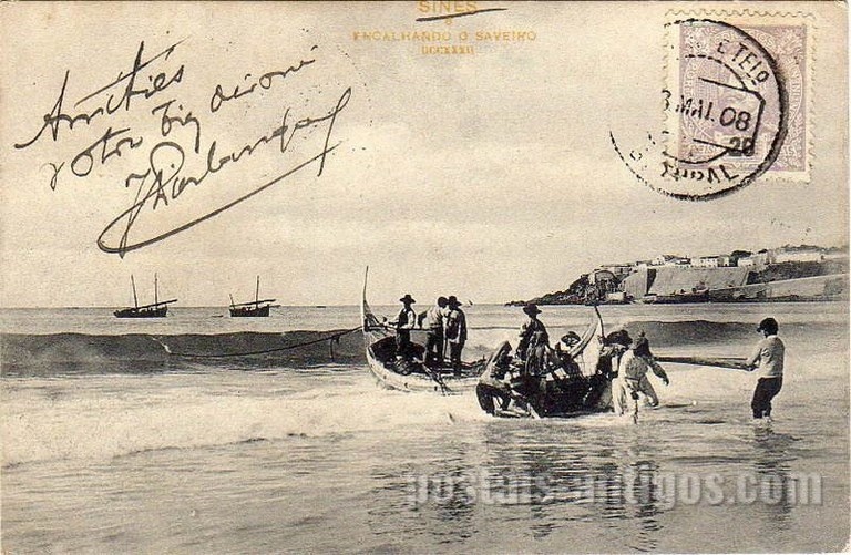 Bilhete postal antigo de Sines, Encalhando o saveiro | Portugal em postais antigos